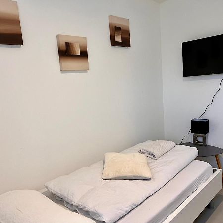 Budget Room Free Parking Pratteln Exterior photo